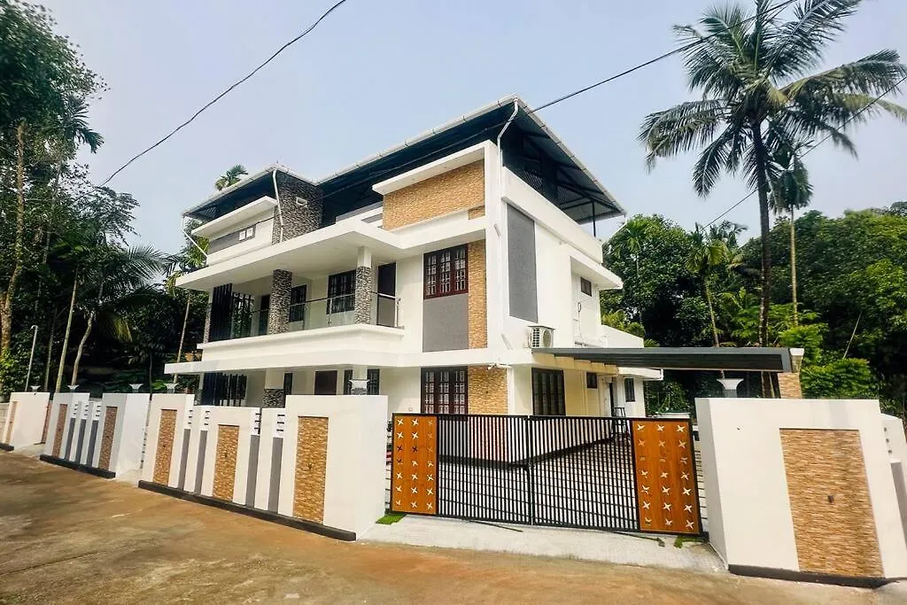 Prázdninový dům Elegant Riverview Villa Kochi Indie