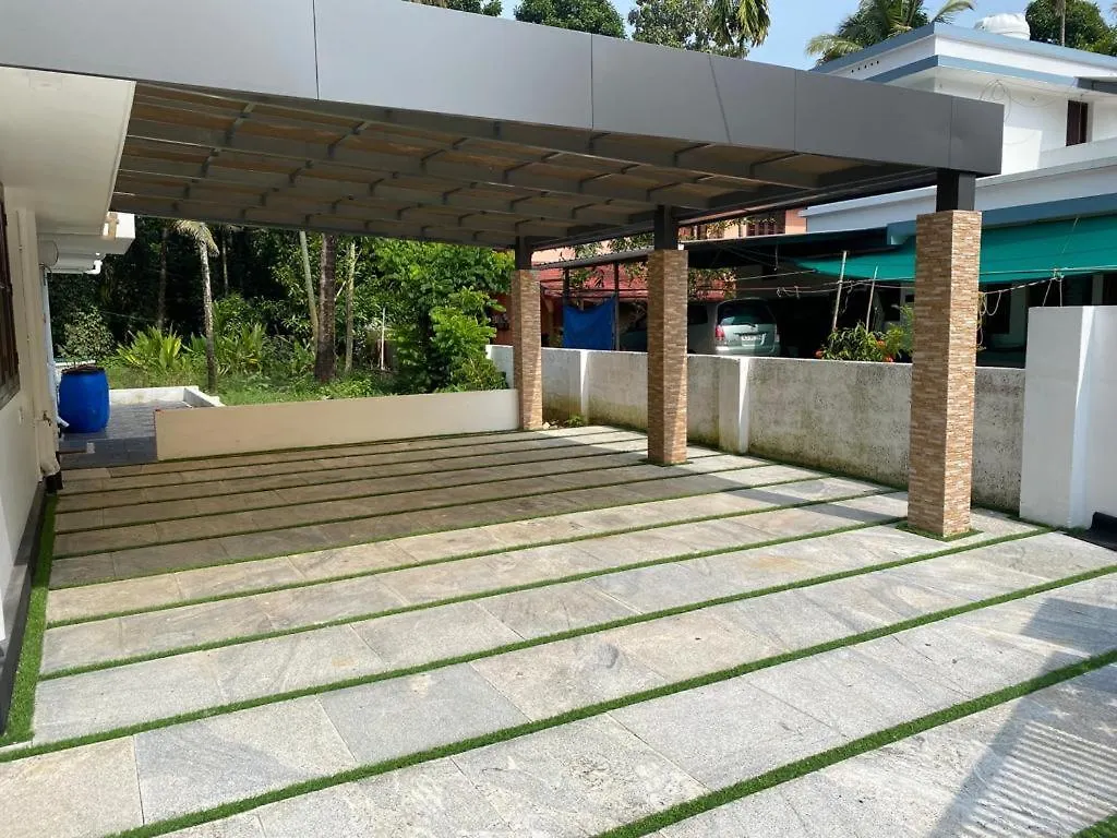 Elegant Riverview Villa Kochi Indie